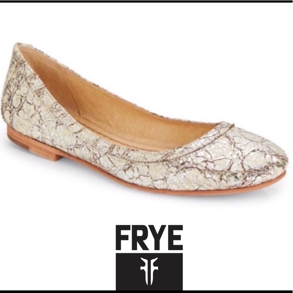 FRYE SHOES CARSON 6.5 CARSON GOLD CRACKLE  FLATS